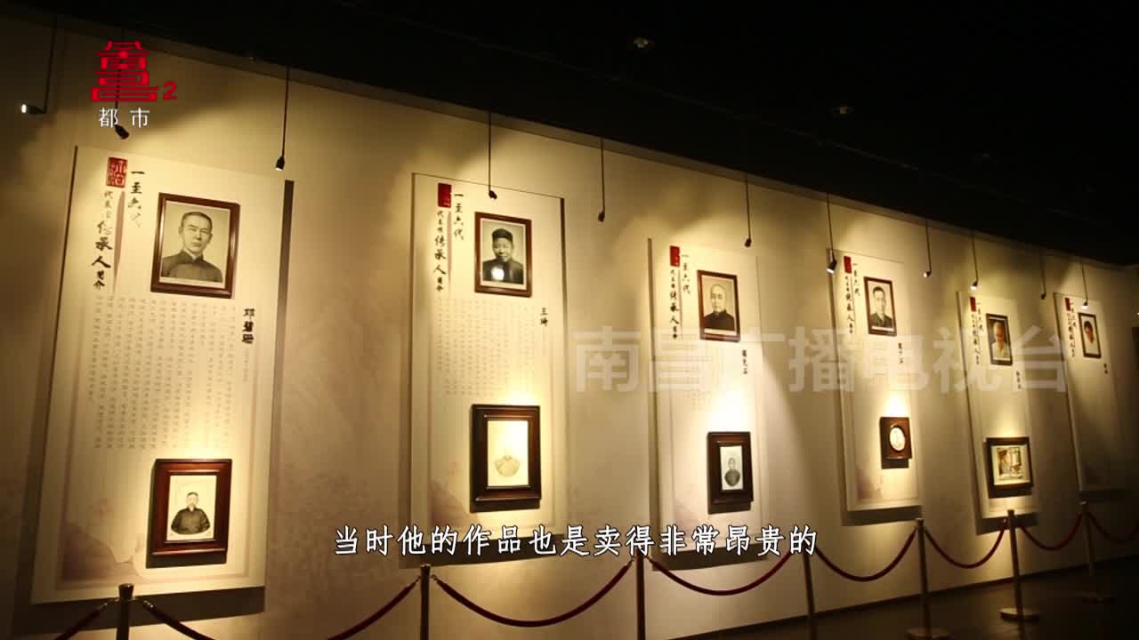 佳艺化身小匠人 体验瓷板画独特技法