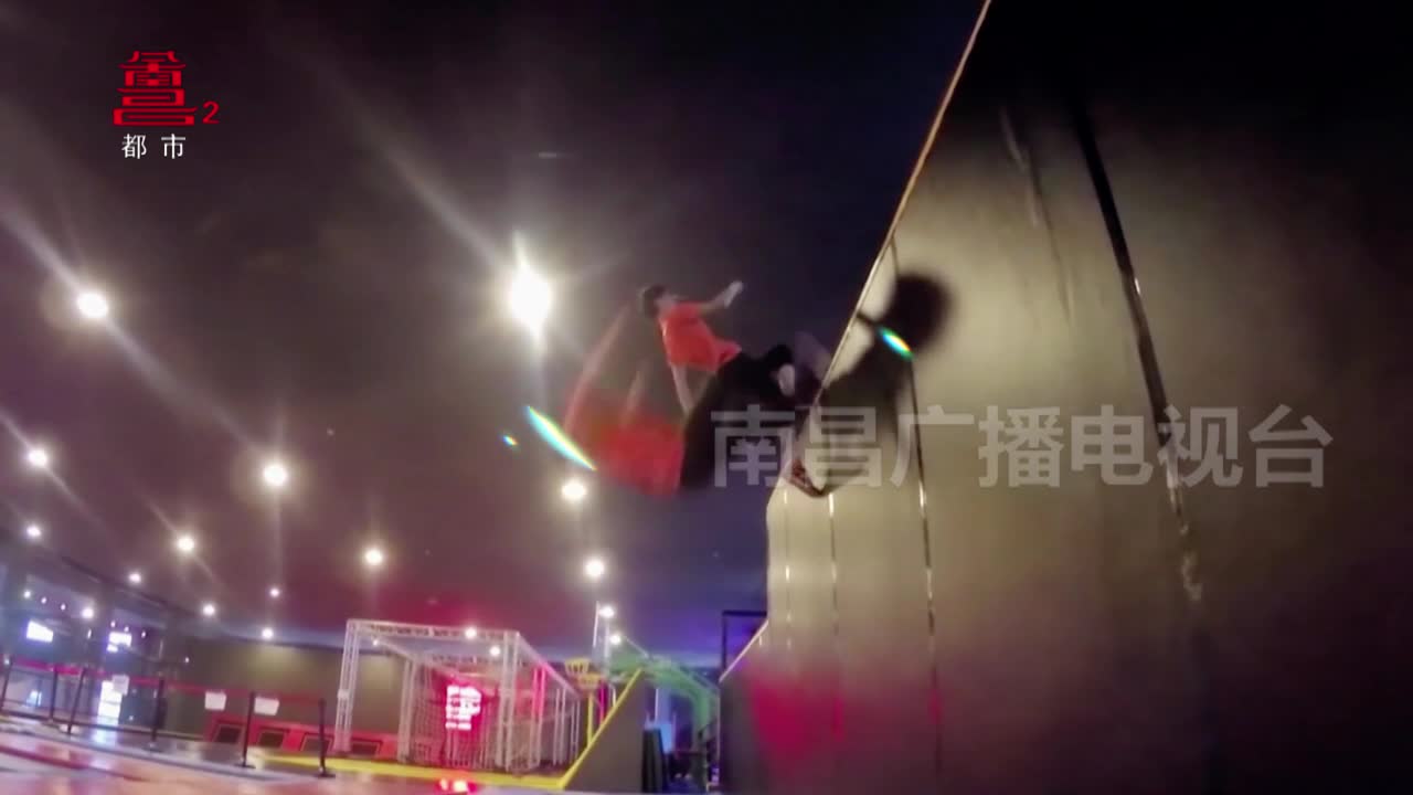 在寒冷的冬天  一起逃离地心引力