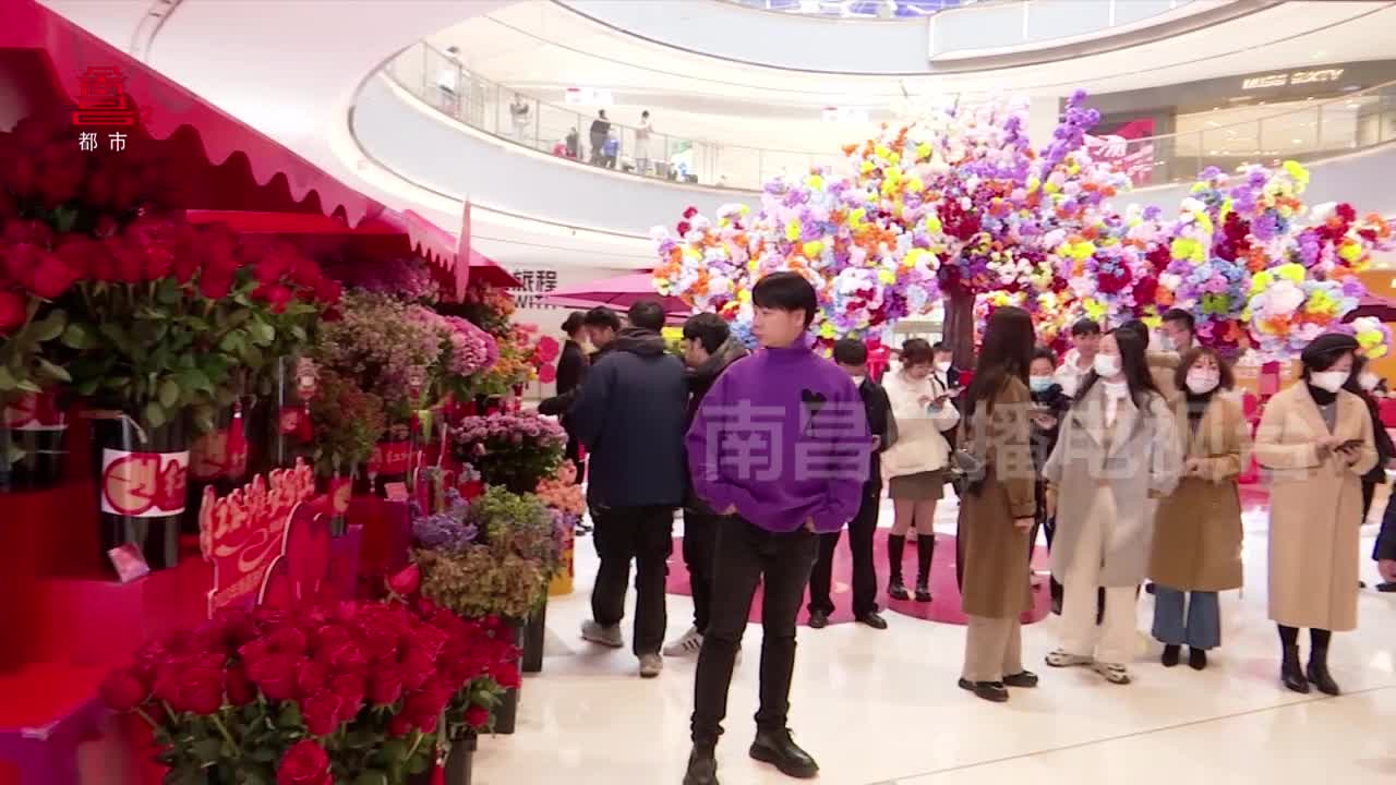 花市迎春年味浓 红谷花市正当“红”